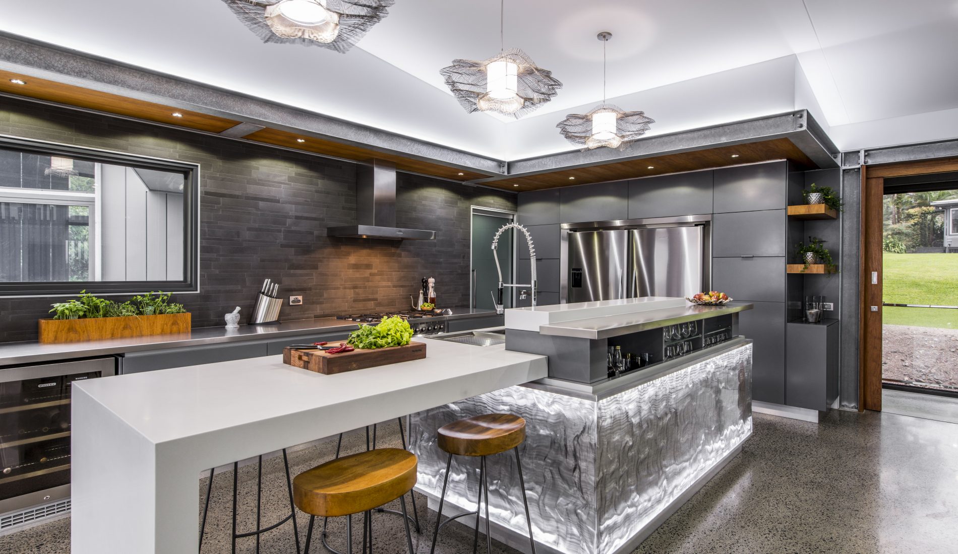 Brisbane Luxury Kitchen & Bathrooms. Design & Renovations